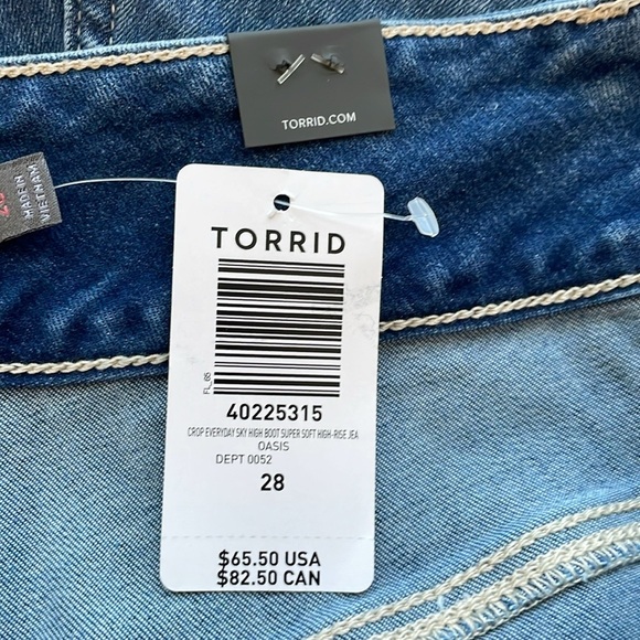 Torrid 3.5 Inch Jegging Super Soft High Rise Jean Shorts. Plus Size 28. NWT. - Picture 12 of 16